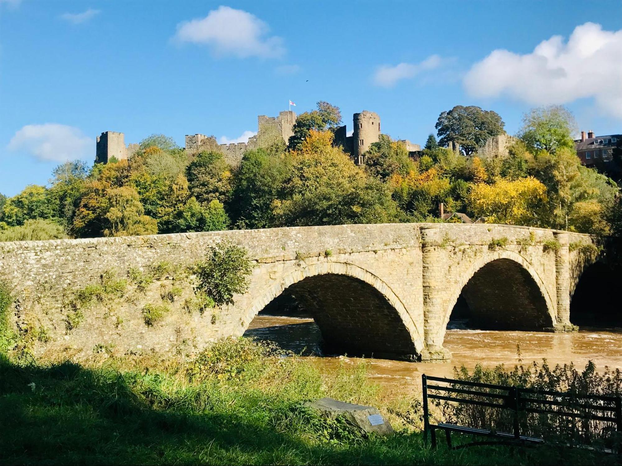 Flower Cottage By Ludlow Castle With Onsite Parking Zewnętrze zdjęcie